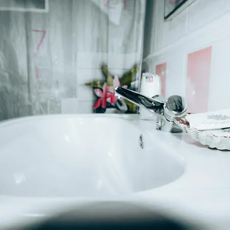 Flor T1 Apartment *